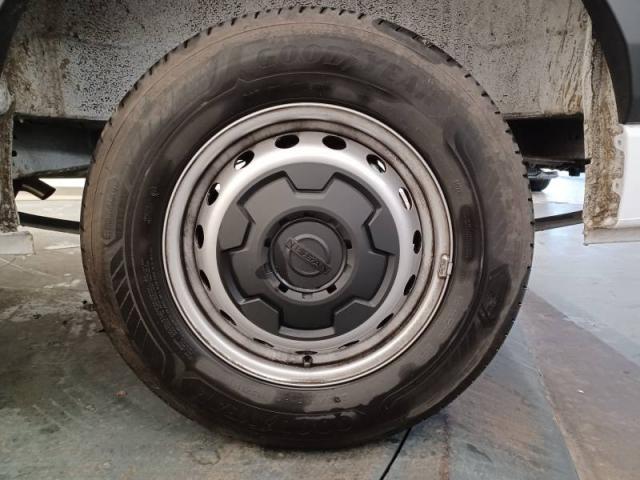 Nissan Interstar image 6