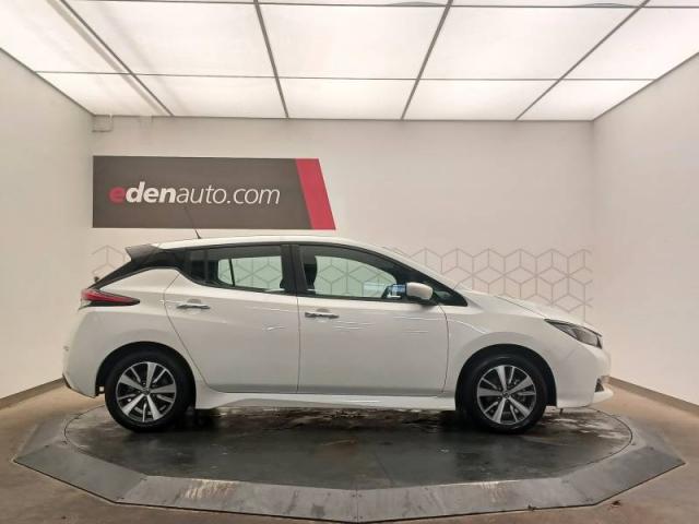 Nissan Leaf image 1