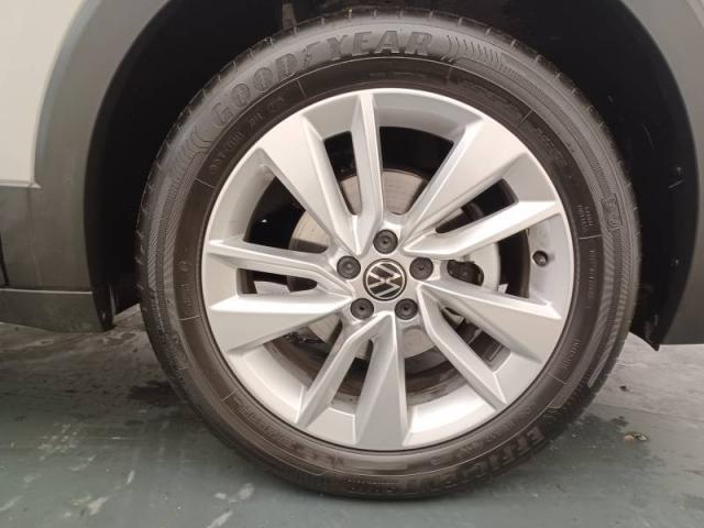 Volkswagen T-Cross image 2