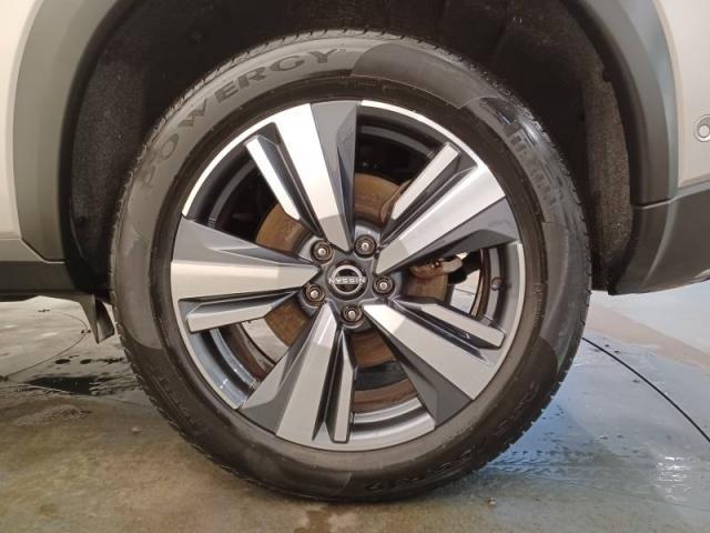 Nissan X-Trail image 1