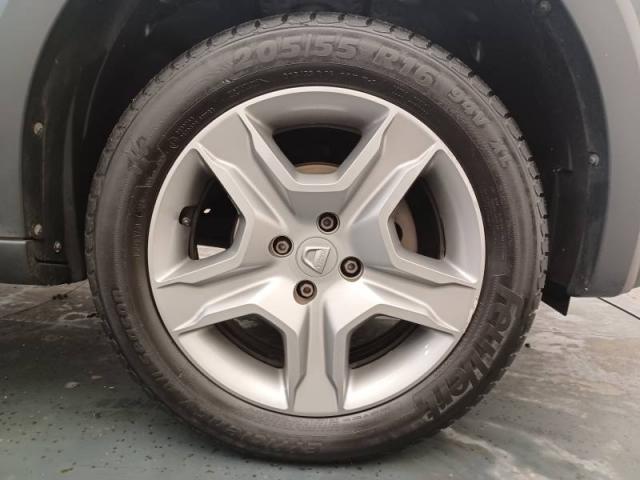 Dacia Sandero image 2