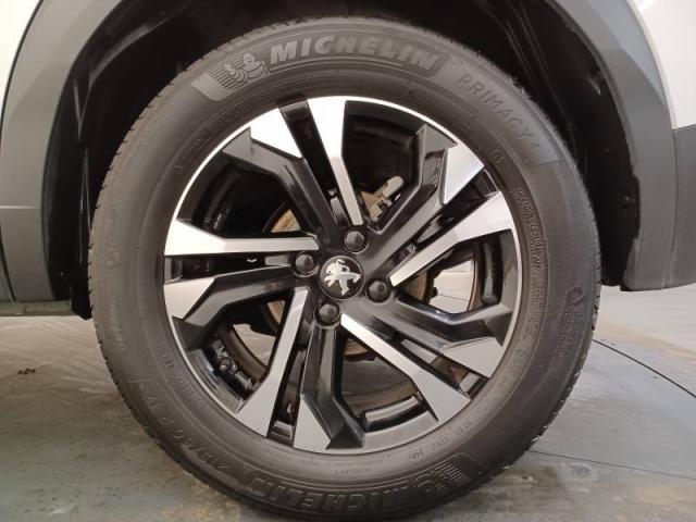 Peugeot 2008 image 1