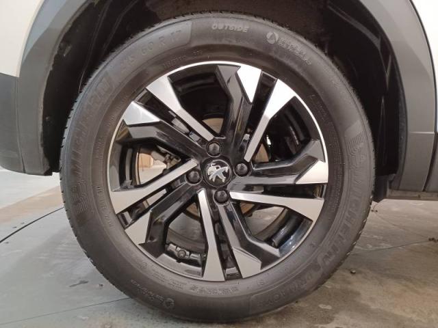 Peugeot 2008 image 4
