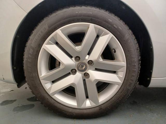 Renault Clio image 8