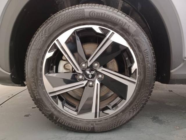 Mitsubishi Eclipse Cross image 2