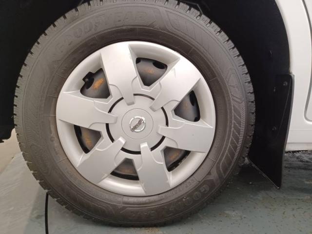 Nissan Nv400 image 7