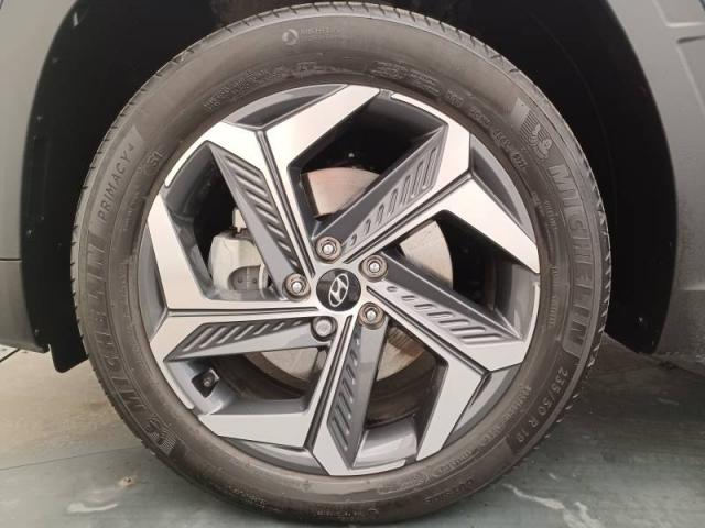 Hyundai Tucson image 3