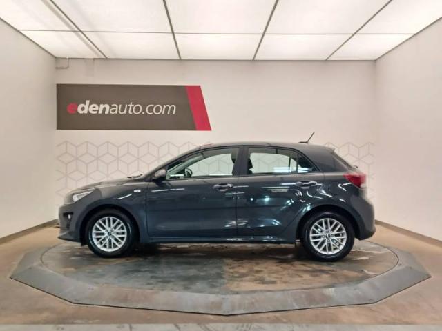 Kia Rio image 2