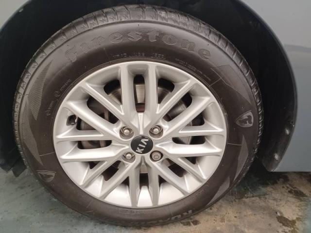 Kia Rio image 4