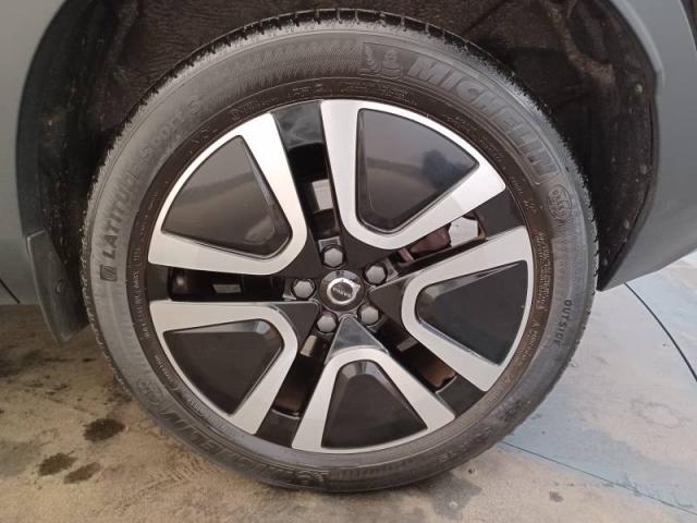 Volvo Xc40 image 9