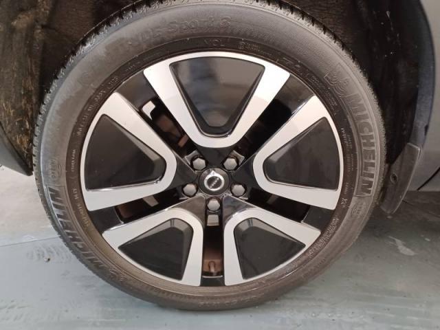 Volvo Xc40 image 8