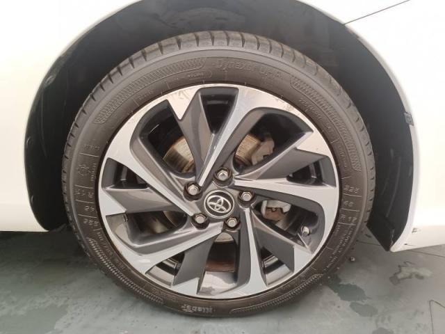 Toyota Auris image 4