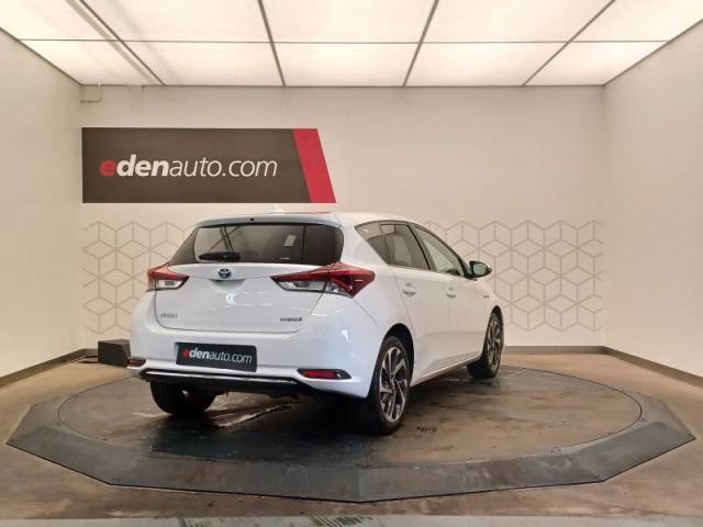 Toyota Auris image 8