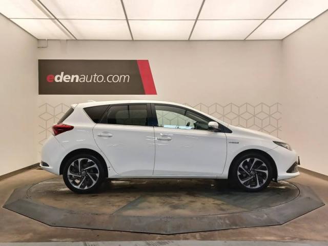 Toyota Auris image 3