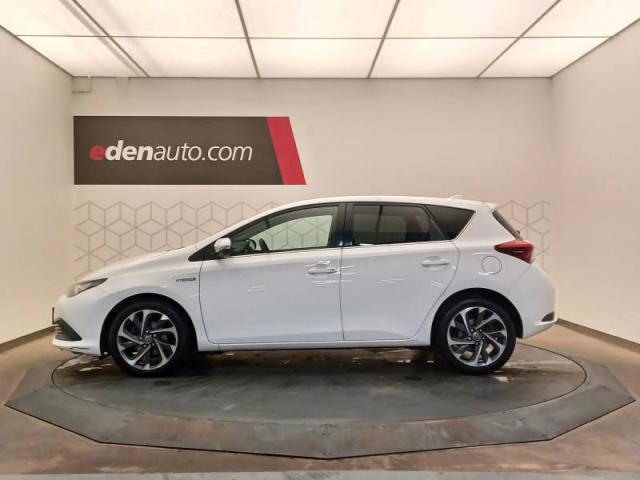 Toyota Auris image 2