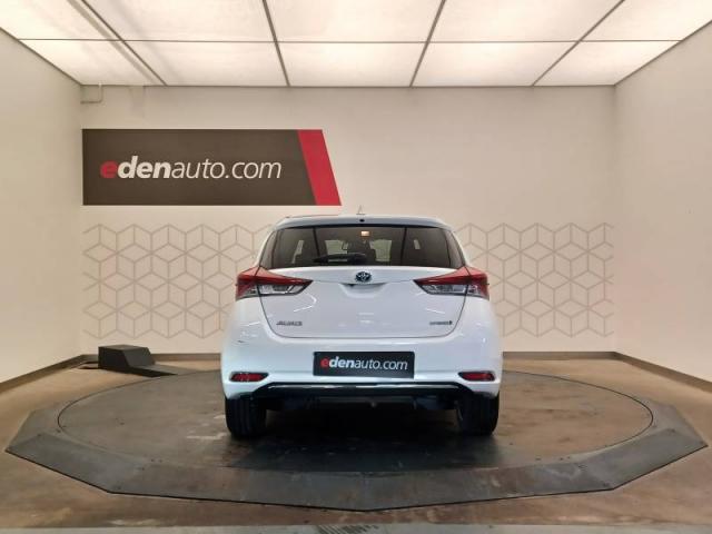 Toyota Auris image 6