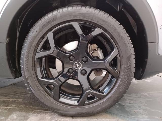 Opel Crossland image 2
