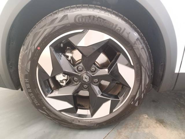 Renault Captur image 1