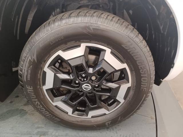 Nissan Navara image 6