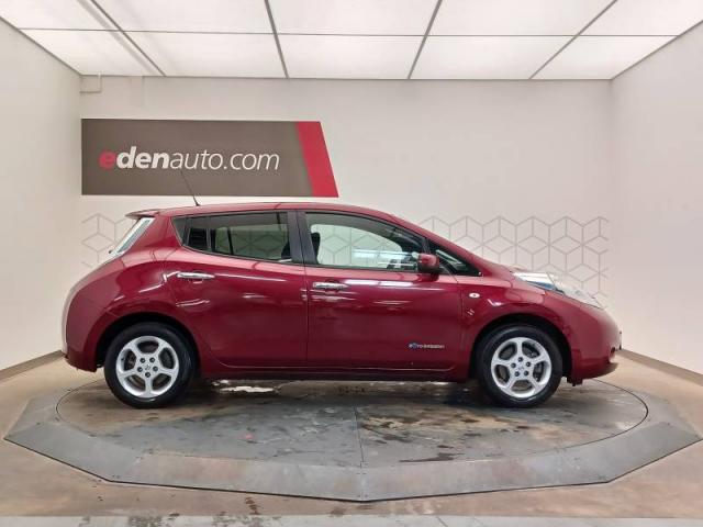 Nissan Leaf image 2