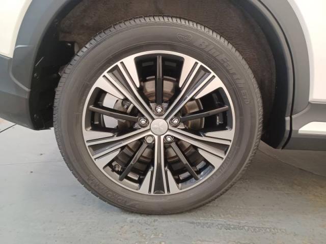 Mitsubishi Eclipse Cross image 8