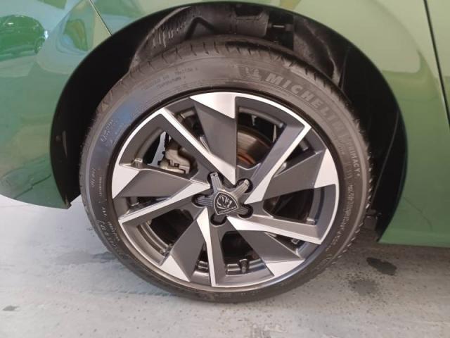 Peugeot 308 image 2