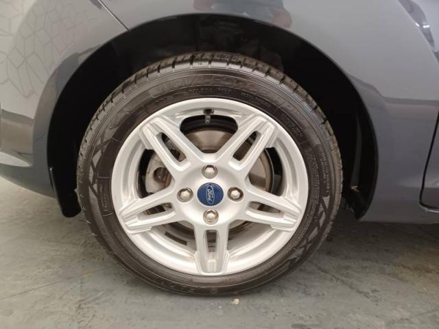 Ford Fiesta image 4