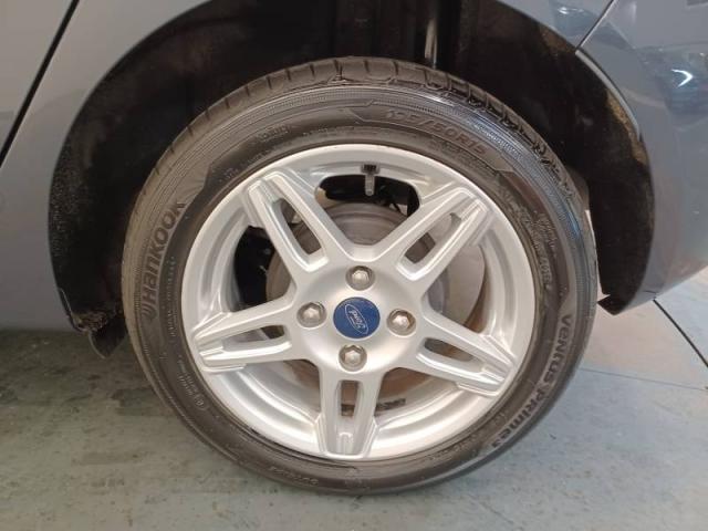 Ford Fiesta image 9