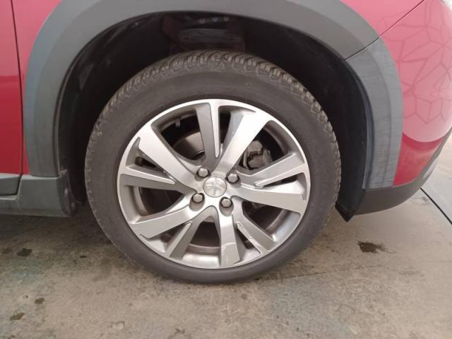 Peugeot 2008 image 3