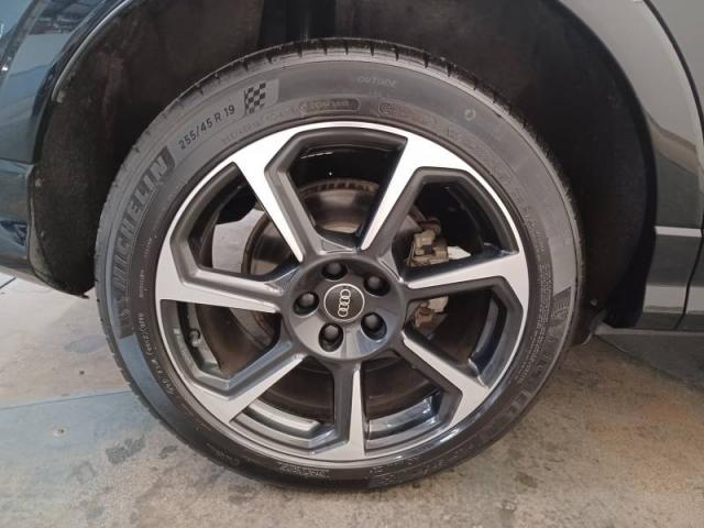 Audi Q3 image 2