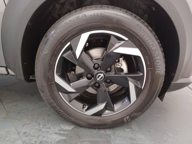 Nissan Juke image 8