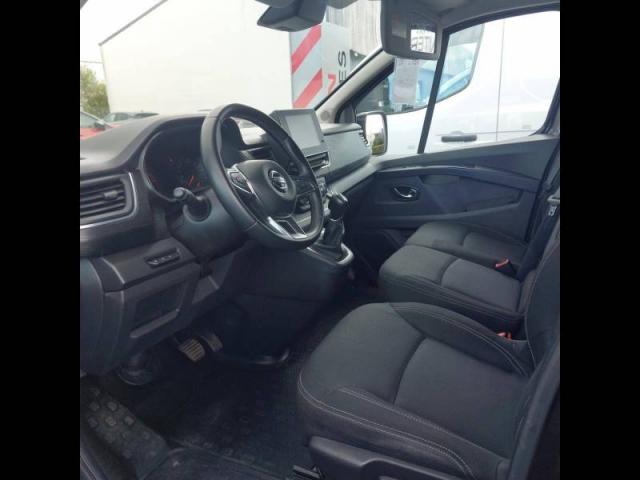 Nissan Primastar image 8