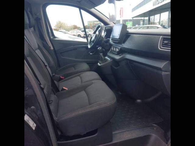 Nissan Primastar image 6