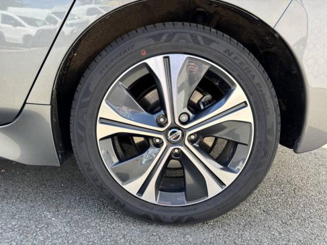 Nissan Leaf image 5