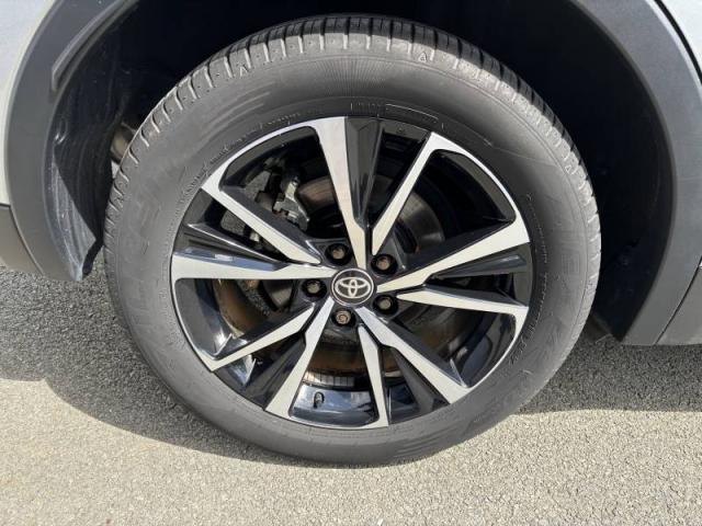 Toyota C-Hr image 4