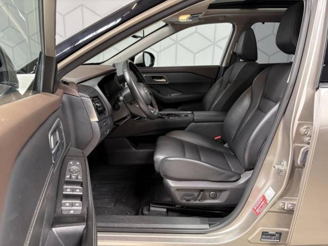 Nissan X-Trail image 2