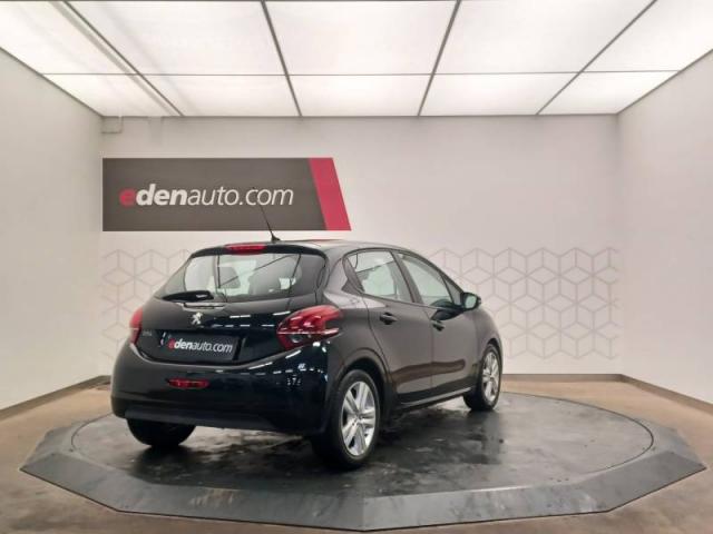 Peugeot 208 image 5