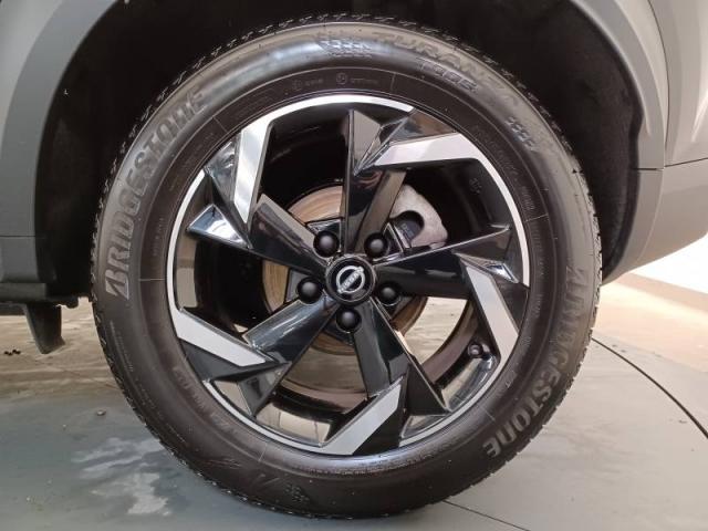 Nissan Juke image 9