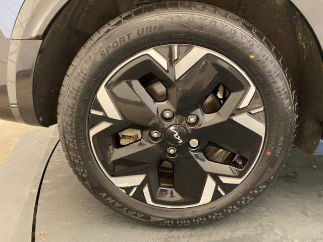 Kia Niro image 1