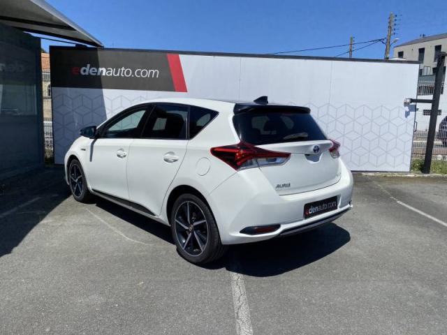 Toyota Auris image 9