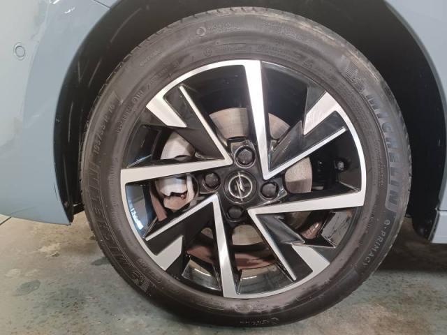 Opel Corsa image 8