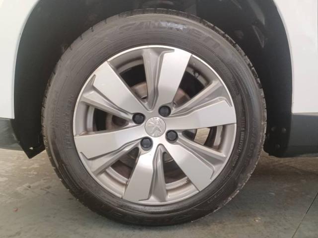 Peugeot 2008 image 2