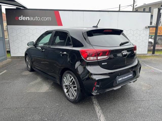 Kia Rio image 7