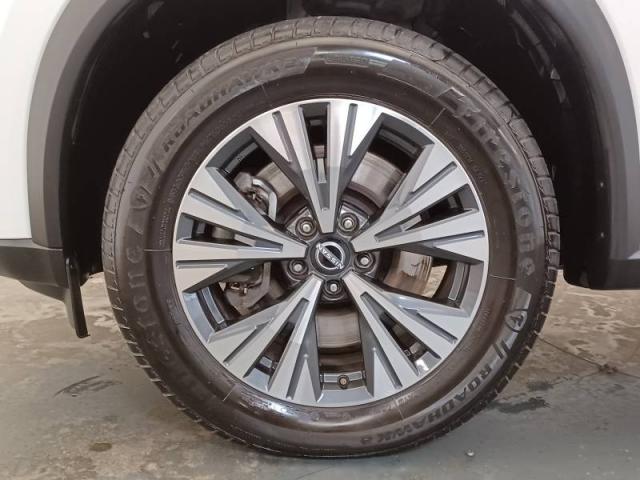 Nissan X-Trail image 1