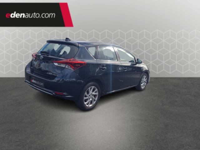 Toyota Auris image 9