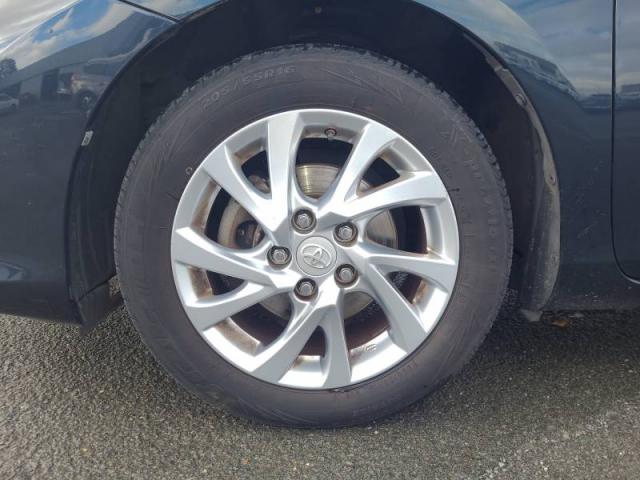 Toyota Auris image 4