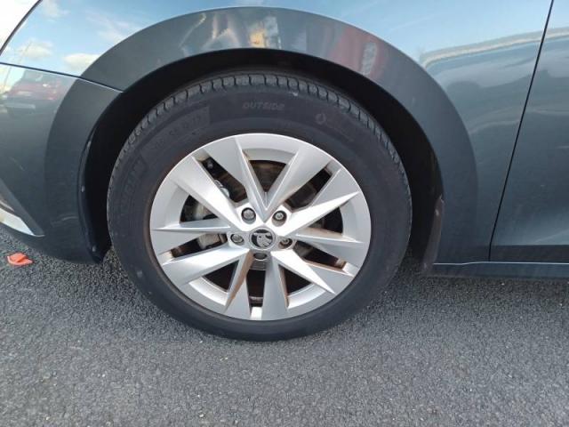 Skoda Octavia image 6
