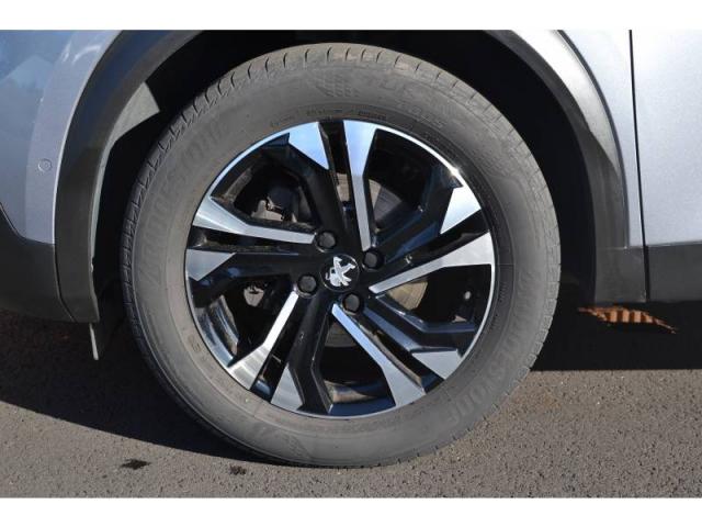 Peugeot 2008 image 2