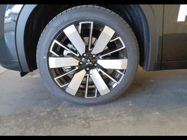 Mitsubishi Outlander image 4