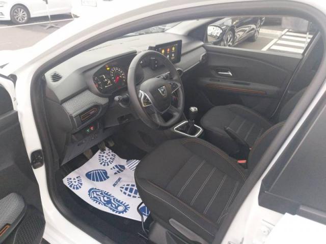 Dacia Sandero image 9